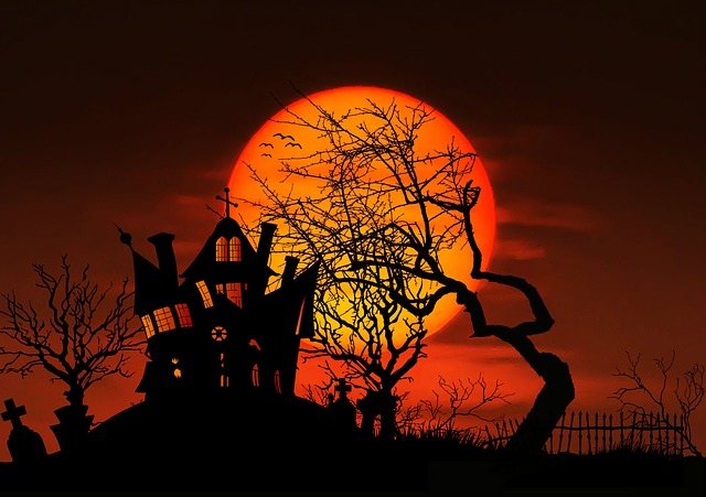 Legends of Fear in Shelton, CT is a thrilling haunted hayride and haunted  trail featuring thrills and scares for a memorable Halloween experience